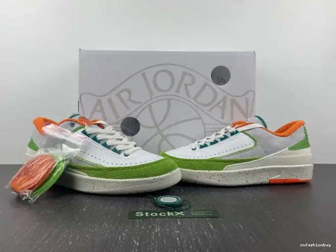 Jordan DV6206-183 Low TITAN Retro 2 (W) 0501